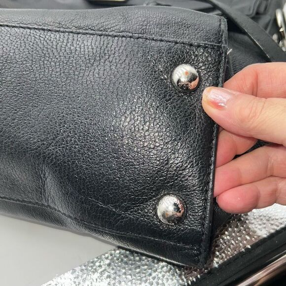 Michael Kors Hamilton Black Leather Bag - Picture 12 of 14